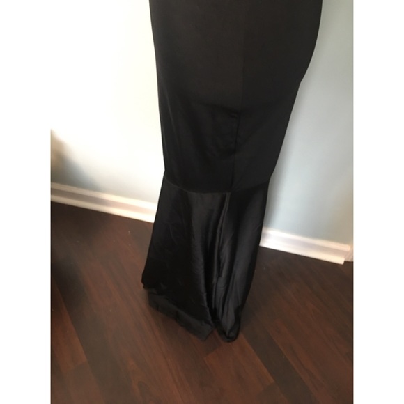 Women’s Black High Waisted Skirt - Picture 3 of 4